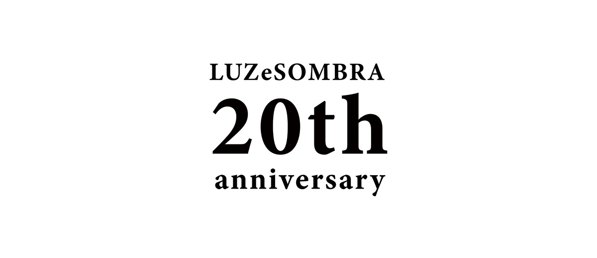 20周年ロゴ